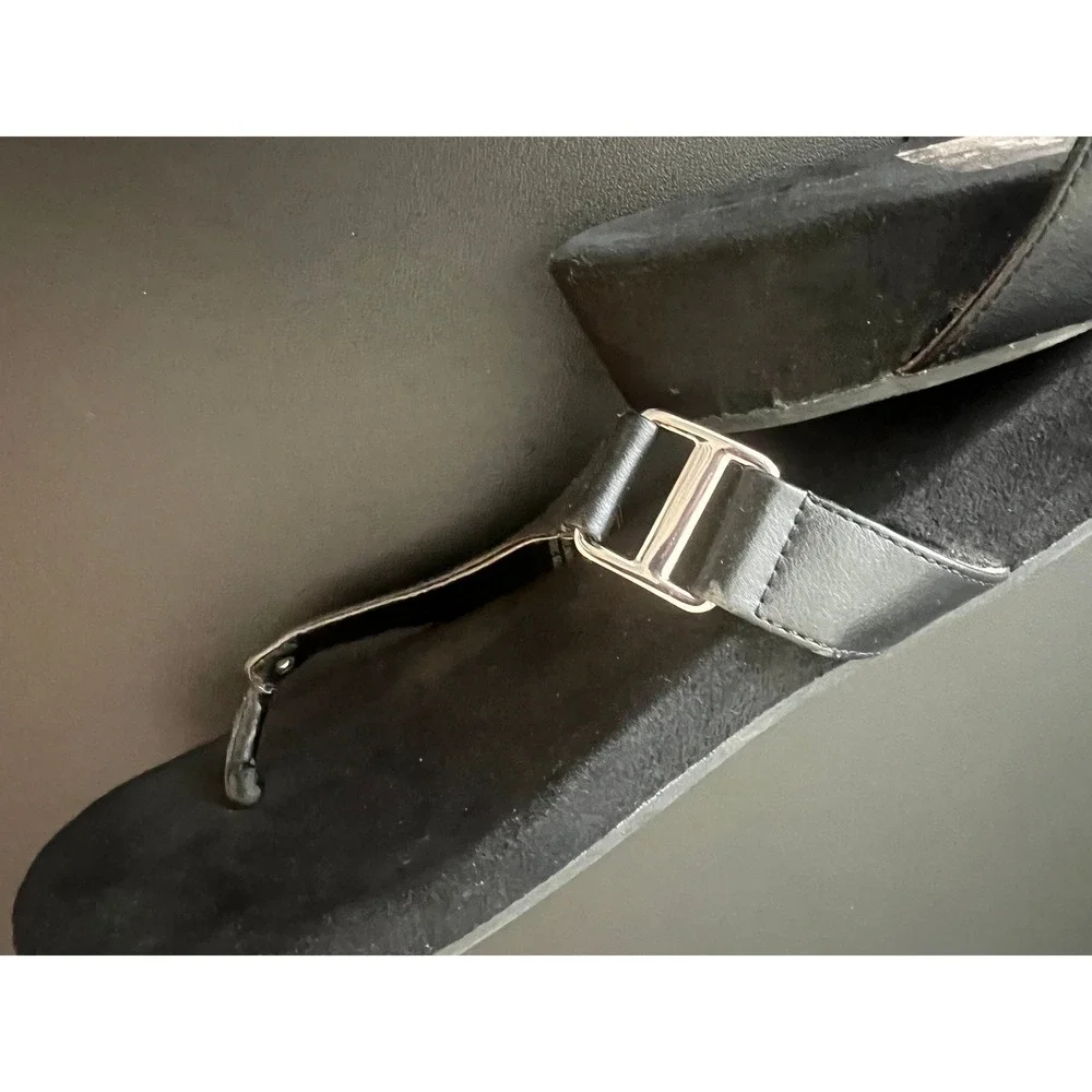 Mountrek Sophie Black Wedge Thong Sandals Womens Size L 9-10 Platform Slides